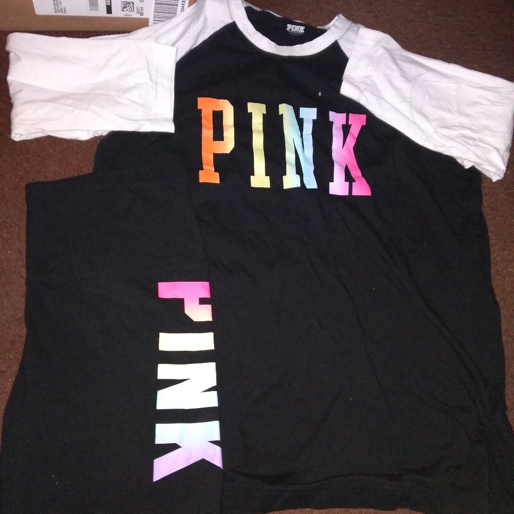 Cute pink short outfit size large